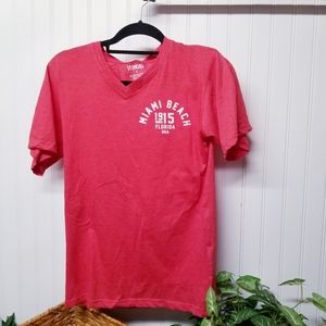 NWT Miami Beach Red and White T-shirt Size Small